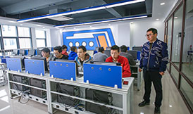 ѧ���ڼ�����Ӳ��